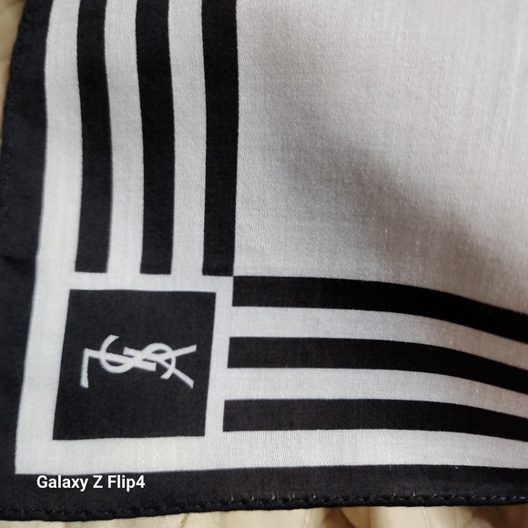Yves Saint Laurent Handkerchief Cotton Brandnew - Picture 5 of 7